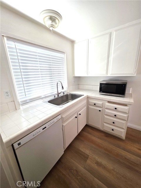 Detail Gallery Image 3 of 18 For 4773 Larwin, Cypress,  CA 90630 - 2 Beds | 1 Baths