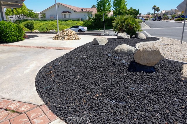 Detail Gallery Image 16 of 53 For 13135 Candleberry Ln, Victorville,  CA 92395 - 3 Beds | 2/1 Baths