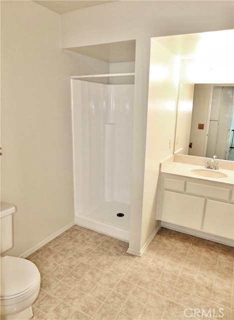 Detail Gallery Image 29 of 49 For 8472 Kington Way #7,  Cypress,  CA 90630 - 2 Beds | 2/1 Baths