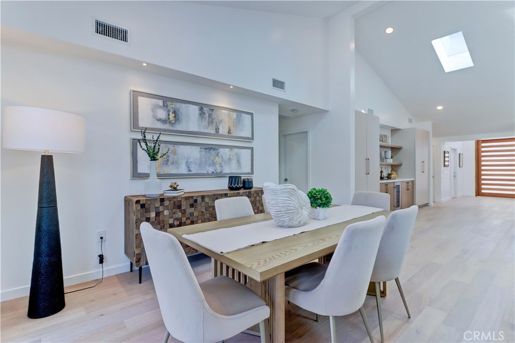 MLS #OC25250919 image #18