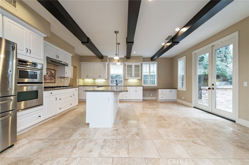 MLS #OC25261172 image #9