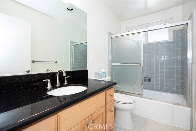 Detail Gallery Image 26 of 43 For 6554 Whitaker Ave, Van Nuys,  CA 91406 - 4 Beds | 2 Baths