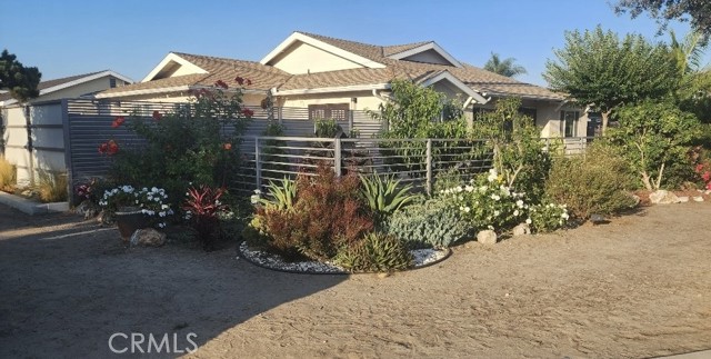Detail Gallery Image 1 of 34 For 9203 Mandale St, Bellflower,  CA 90706 - 3 Beds | 3 Baths