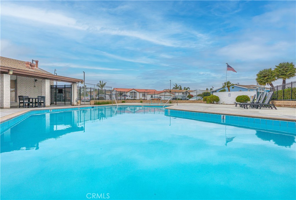 MLS #OC25247907 image #25