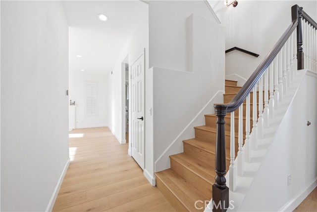 Detail Gallery Image 15 of 45 For 1394 La Culebra Cir, Camarillo,  CA 93012 - 4 Beds | 2/1 Baths