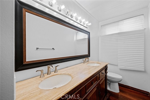 9882 Kings Canyon Drive, Huntington Beach CA: https://media.crmls.org/medias/4d9d3d66-fec4-41ab-9234-a81b22f4090d.jpg