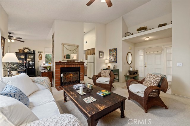 Detail Gallery Image 7 of 27 For 39330 Gainsborough Dr, Palmdale,  CA 93551 - 3 Beds | 2 Baths