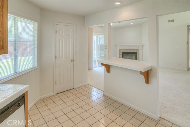 Detail Gallery Image 4 of 26 For 18 Dawn Ct, Oroville,  CA 95965 - 3 Beds | 2 Baths