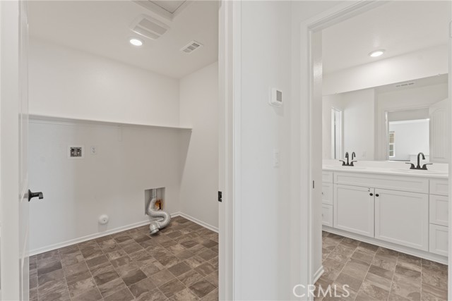 Detail Gallery Image 28 of 41 For 17100 Gray Pine Pl, San Bernardino,  CA 92407 - 3 Beds | 2/1 Baths