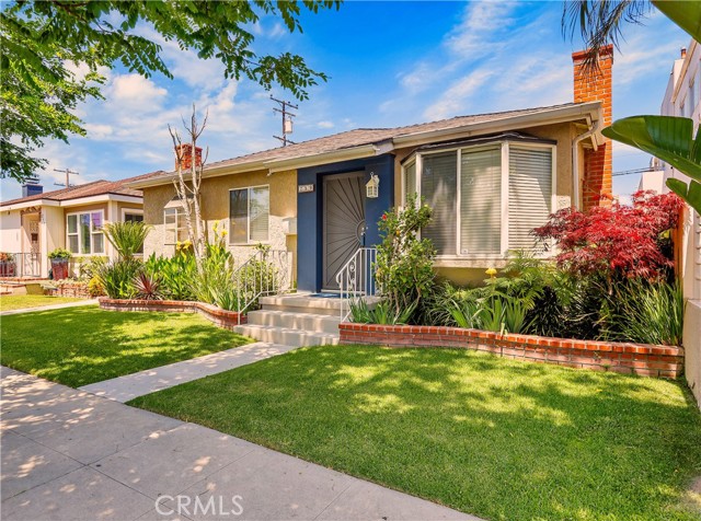 259 Ravenna Drive, Long Beach CA: https://media.crmls.org/medias/4d9f35ca-b3c3-4193-929f-3b3265c715bc.jpg