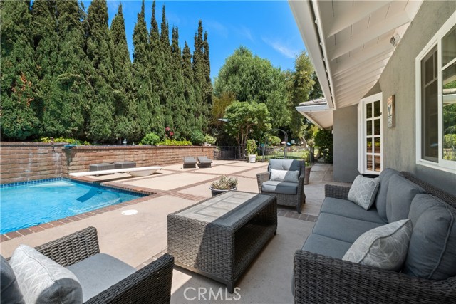 Detail Gallery Image 29 of 53 For 12261 Browning Ave, North Tustin,  CA 92705 - 5 Beds | 4/1 Baths