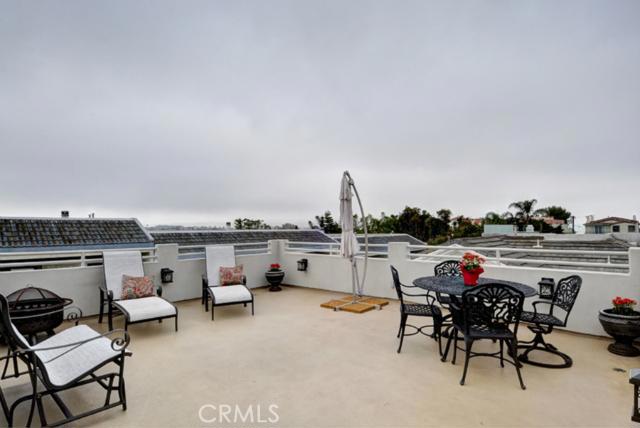 513 Juanita Avenue, Redondo Beach, California 90277, 3 Bedrooms Bedrooms, ,2 BathroomsBathrooms,Residential,Sold,Juanita,SB13146533