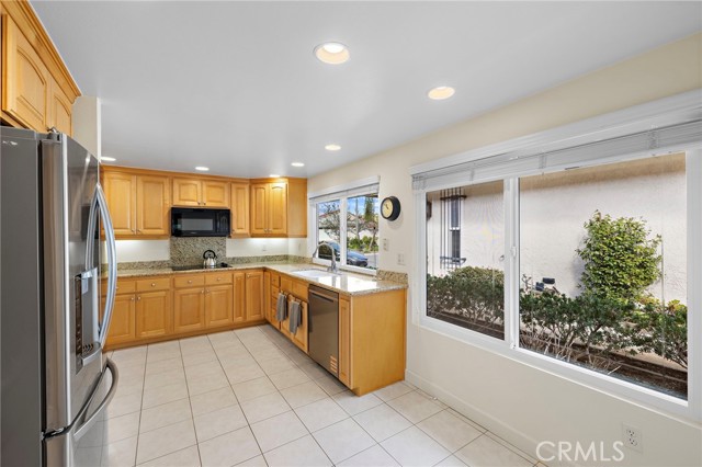 Detail Gallery Image 9 of 32 For 5215 Elvira, Laguna Woods,  CA 92637 - 3 Beds | 2 Baths