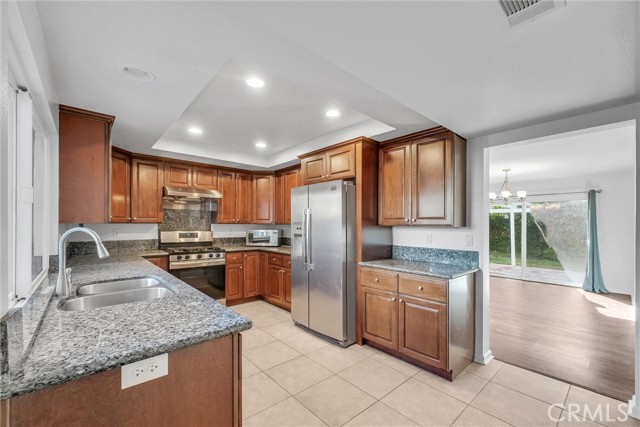 Detail Gallery Image 5 of 33 For 18712 Paseo Cortez, Irvine,  CA 92603 - 4 Beds | 2/1 Baths