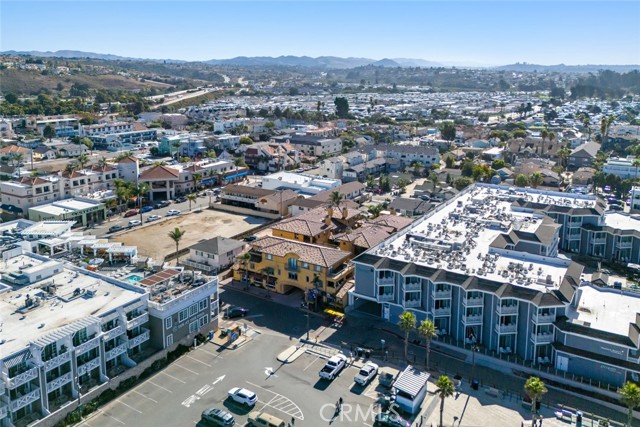 Detail Gallery Image 38 of 47 For 160 Hinds Avenue #202,  Pismo Beach,  CA 93449 - 3 Beds | 3 Baths