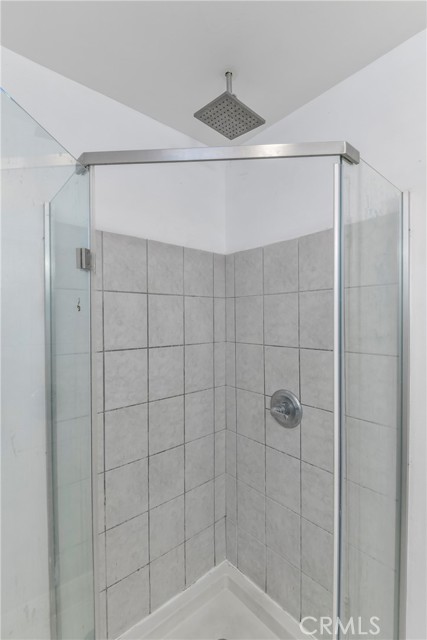 Detail Gallery Image 26 of 36 For 18915 Cantara St, Reseda,  CA 91335 - 3 Beds | 2 Baths