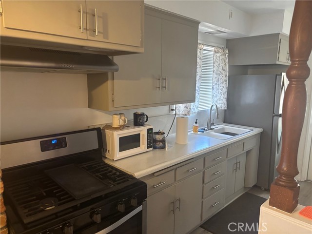 Detail Gallery Image 12 of 19 For 494 Avocado Ave, Pasadena,  CA 91107 - 2 Beds | 1 Baths