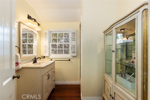 Detail Gallery Image 63 of 70 For 4225 Myrtle Ave, Long Beach,  CA 90807 - 5 Beds | 3/1 Baths