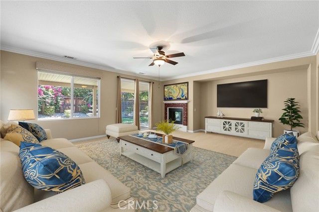 Detail Gallery Image 11 of 38 For 6409 Vienna Pl, Bakersfield,  CA 93306 - 2 Beds | 2 Baths