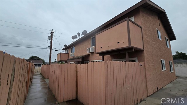 Detail Gallery Image 9 of 16 For 308 N Millard #312,  Rialto,  CA 92376 - 2 Beds | 1 Baths