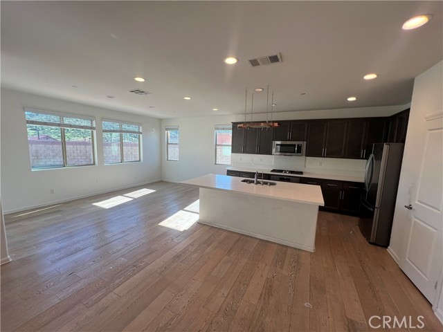 Detail Gallery Image 17 of 36 For 24523 Preston Ct, Lake Elsinore,  CA 92532 - 4 Beds | 3 Baths