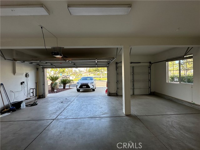 7297 Cobble Creek Drive, Eastvale CA: https://media.crmls.org/medias/4da26eab-fdc6-41eb-ac2a-74ad1fca109c.jpg