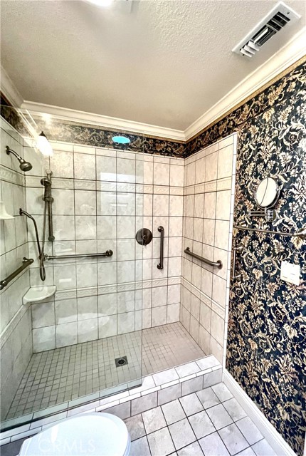 Detail Gallery Image 12 of 25 For 888 W Highpoint Dr, Claremont,  CA 91711 - 3 Beds | 2 Baths