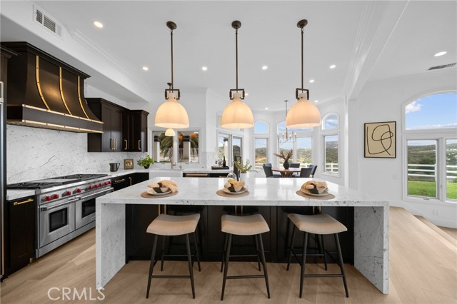 Detail Gallery Image 3 of 55 For 34105 Stage Rd, Temecula,  CA 92591 - 5 Beds | 3/1 Baths