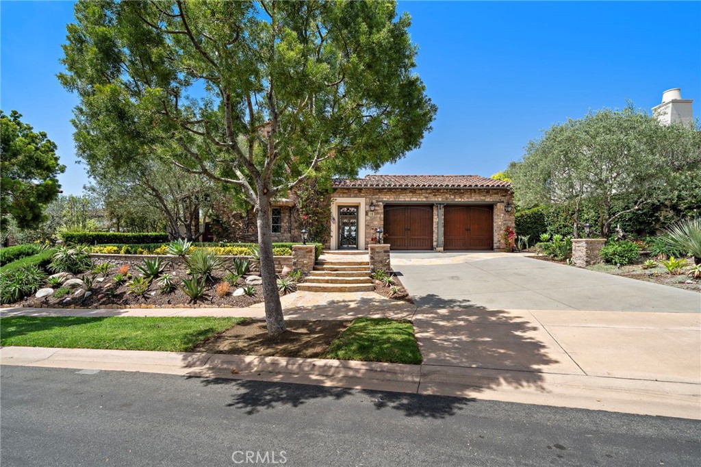 15 Sarteano Drive