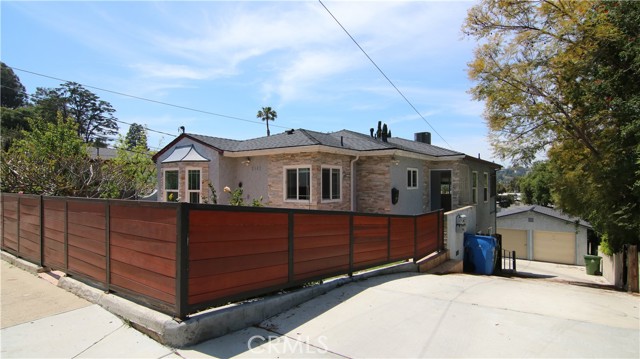 Detail Gallery Image 1 of 1 For 2341 Teviot St, Los Angeles,  CA 90039 - 3 Beds | 1 Baths