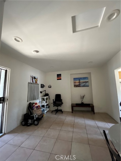 1248 Rolland Curtis Place, Los Angeles CA: https://media.crmls.org/medias/4da37df1-149d-472c-9979-be77df41f3ed.jpg