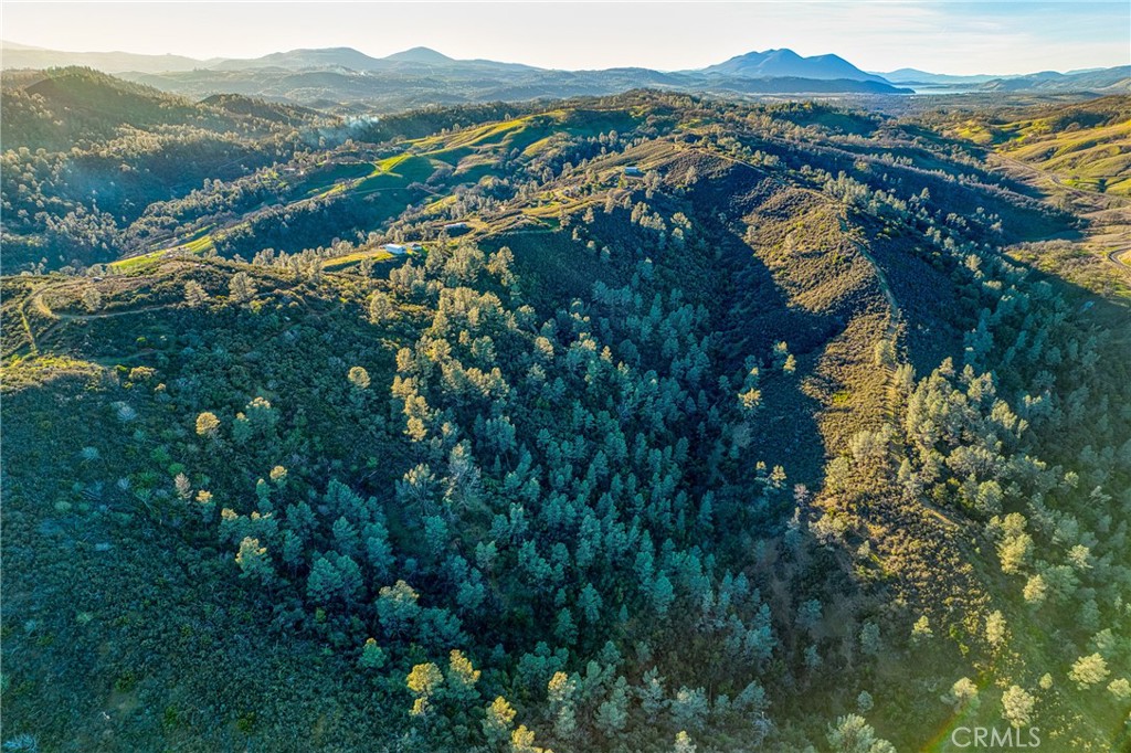 https://media.crmls.org/medias/4da3afb9-48aa-44e9-8131-40a6452602a4.jpg?preset=X-Large