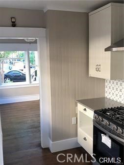 Detail Gallery Image 6 of 13 For 585 E Culver Ave, Orange,  CA 92866 - 2 Beds | 2 Baths