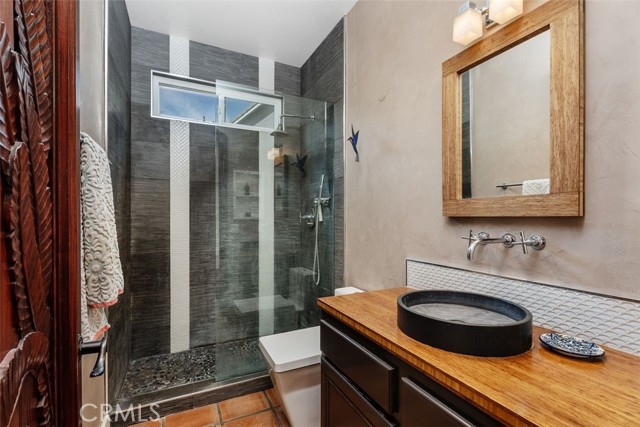 Image 16 of 58 For 65 Castletree