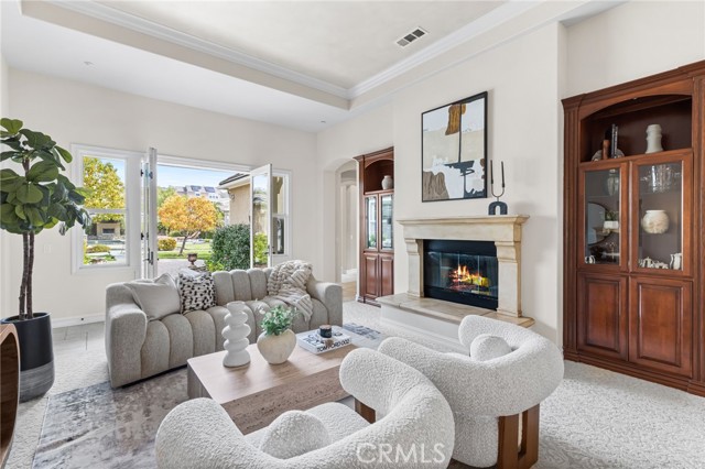 19103 Green Oaks Road, Yorba Linda CA: https://media.crmls.org/medias/4da42c02-f0bb-4542-a334-0f62d05428e8.jpg
