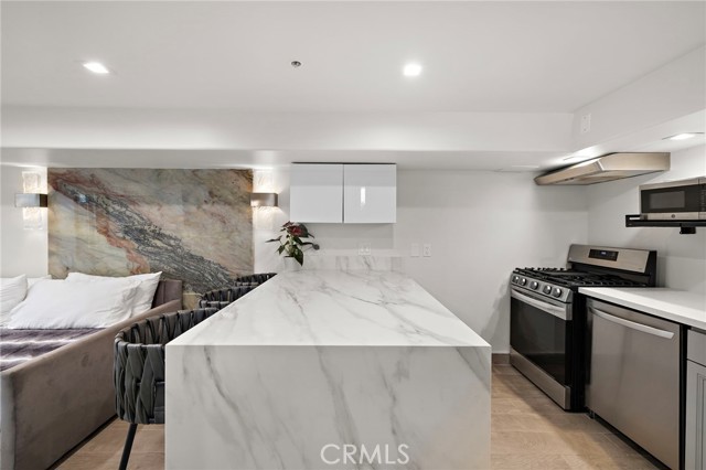 Detail Gallery Image 2 of 13 For 2699 Solana Way #B,  Laguna Beach,  CA 92651 - 0 Beds | 1 Baths