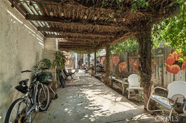 Detail Gallery Image 27 of 31 For 9879 Canada Way, Riverside,  CA 92503 - 4 Beds | 2 Baths