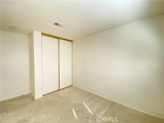 Detail Gallery Image 8 of 15 For 11053 Miners, Moreno Valley,  CA 92557 - 3 Beds | 2 Baths