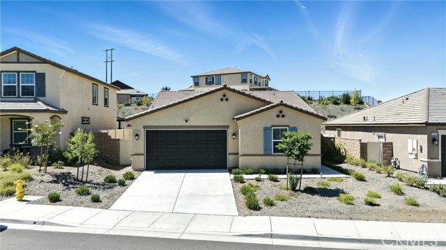 Detail Gallery Image 3 of 34 For 41018 Chambord Dr, Lake Elsinore,  CA 92532 - 4 Beds | 2 Baths