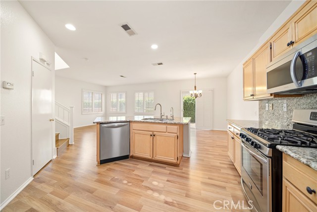 Detail Gallery Image 22 of 53 For 594 Yarrow Dr, Simi Valley,  CA 93065 - 3 Beds | 2/1 Baths