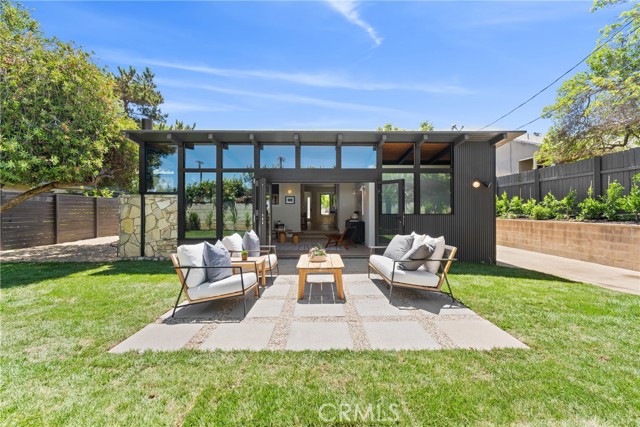 13007 Dewey Street, Los Angeles CA: https://media.crmls.org/medias/4da636ff-3dcc-4275-a2a0-7a429e609ad9.jpg
