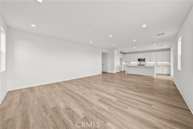 Detail Gallery Image 25 of 59 For 28908 Saddle Cir, Castaic,  CA 91384 - 4 Beds | 3 Baths