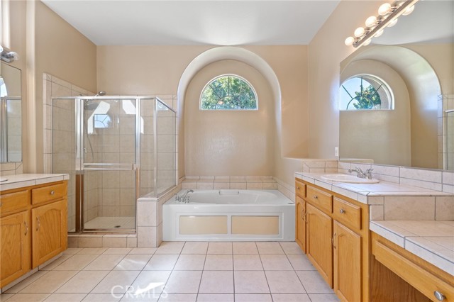 Detail Gallery Image 24 of 38 For 9600 Lake Superior Dr, Bakersfield,  CA 93312 - 4 Beds | 3/1 Baths
