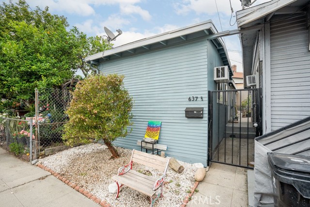 635 W Avenue 28, Los Angeles CA: https://media.crmls.org/medias/4da8255c-4b33-40c6-9707-543bc1245d05.jpg