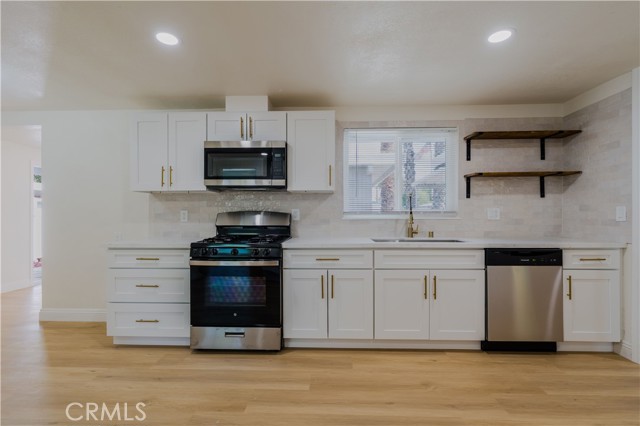 8235 Coleman Street, Riverside CA: https://media.crmls.org/medias/4da833de-25a1-4a5c-a264-327371cb53d7.jpg