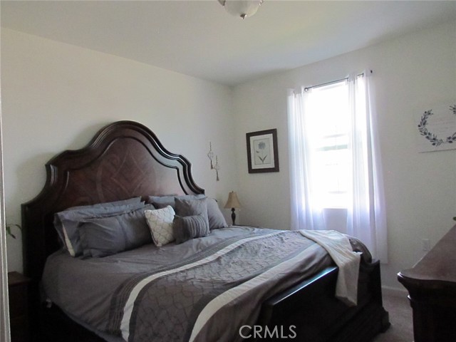 Image 5 of 34 For 4758 Bellaire