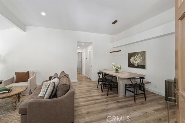 Detail Gallery Image 3 of 19 For 24 Corsica, Newport Beach,  CA 92660 - 2 Beds | 2 Baths