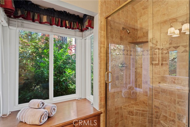 Detail Gallery Image 28 of 62 For 27772 Hamiltair Dr, Lake Arrowhead,  CA 92352 - 5 Beds | 5 Baths