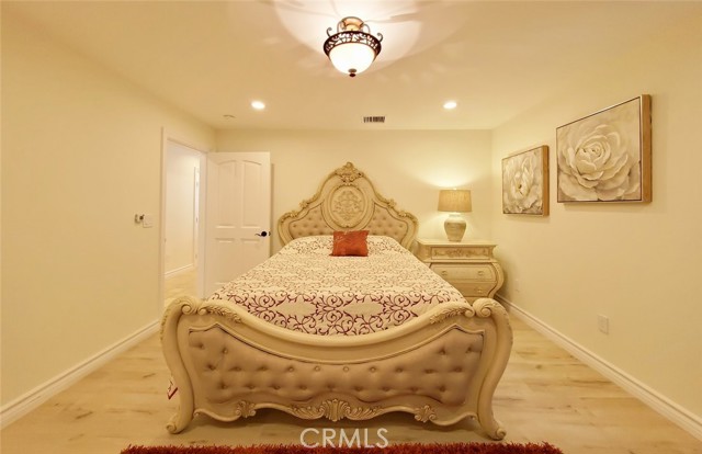 Detail Gallery Image 24 of 45 For 11947 Iredell St, Studio City,  CA 91604 - 7 Beds | 8 Baths