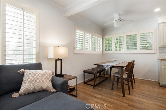 Detail Gallery Image 11 of 33 For 4185 Colfax Ave #D,  Studio City,  CA 91604 - 3 Beds | 3 Baths